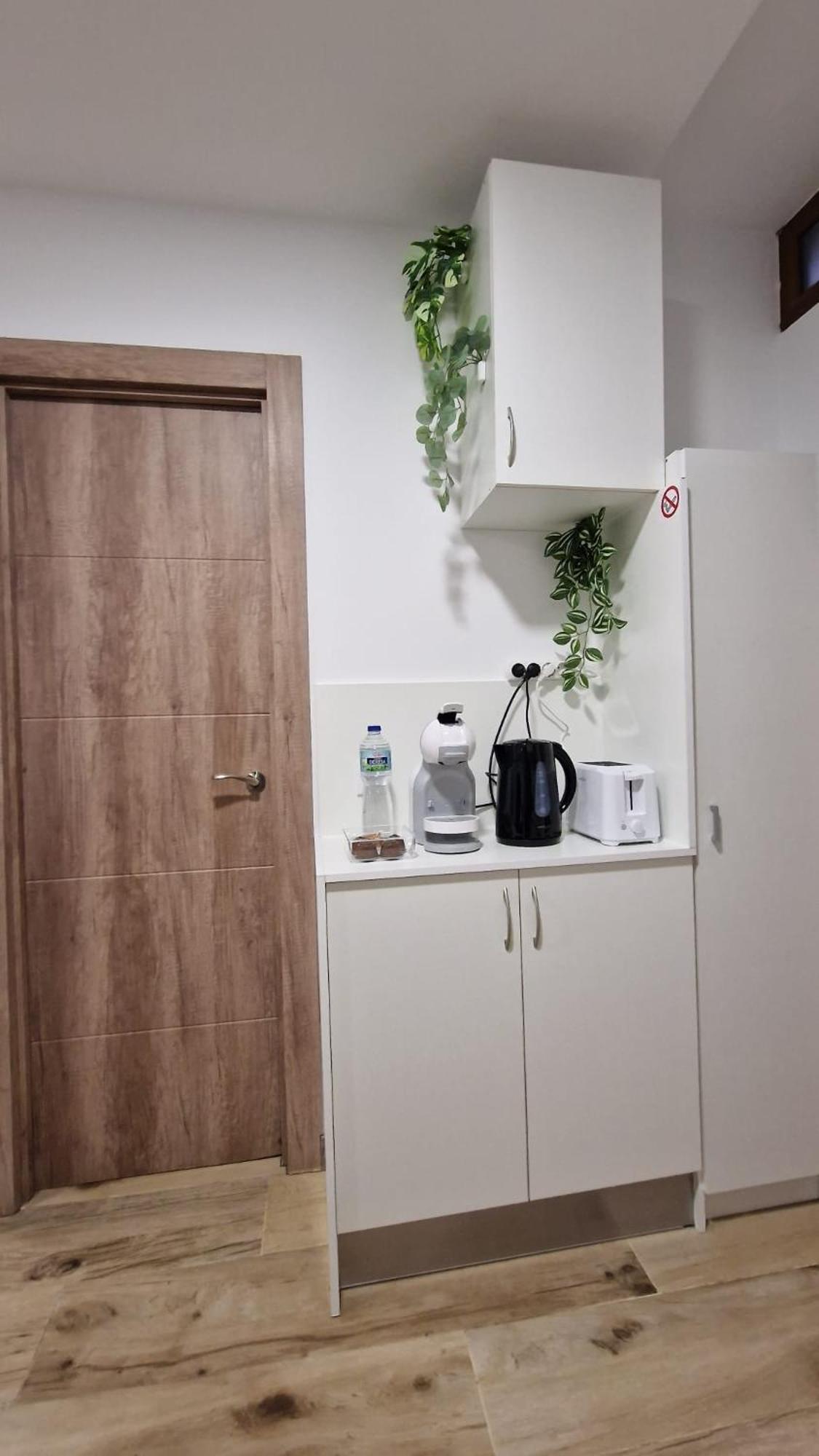 Almendrales Apartment มาดริด ภายนอก รูปภาพ