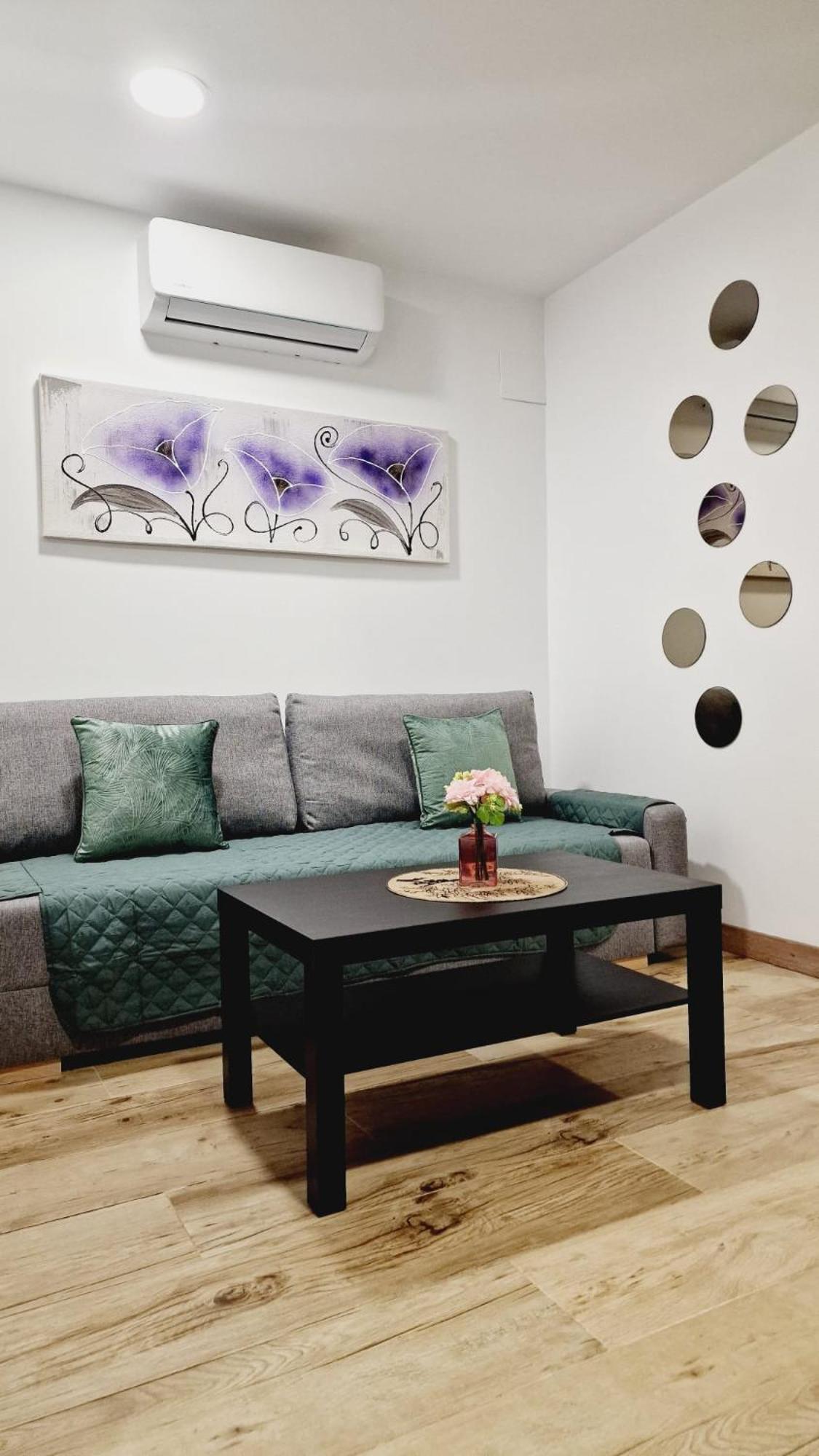 Almendrales Apartment มาดริด ภายนอก รูปภาพ