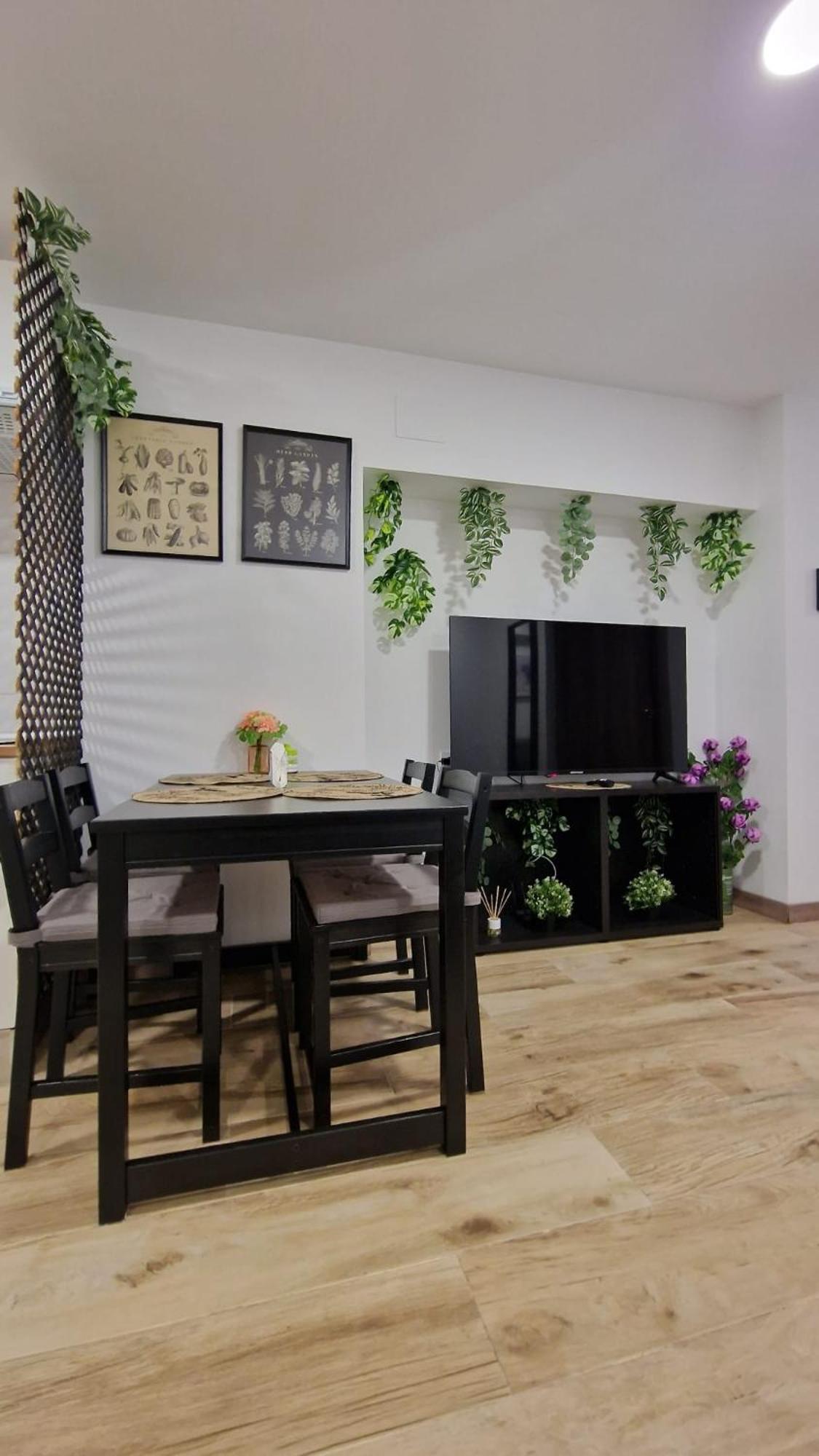 Almendrales Apartment มาดริด ภายนอก รูปภาพ