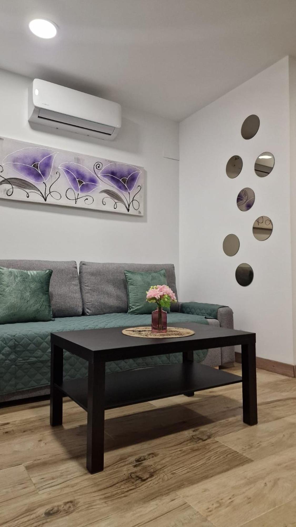 Almendrales Apartment มาดริด ภายนอก รูปภาพ